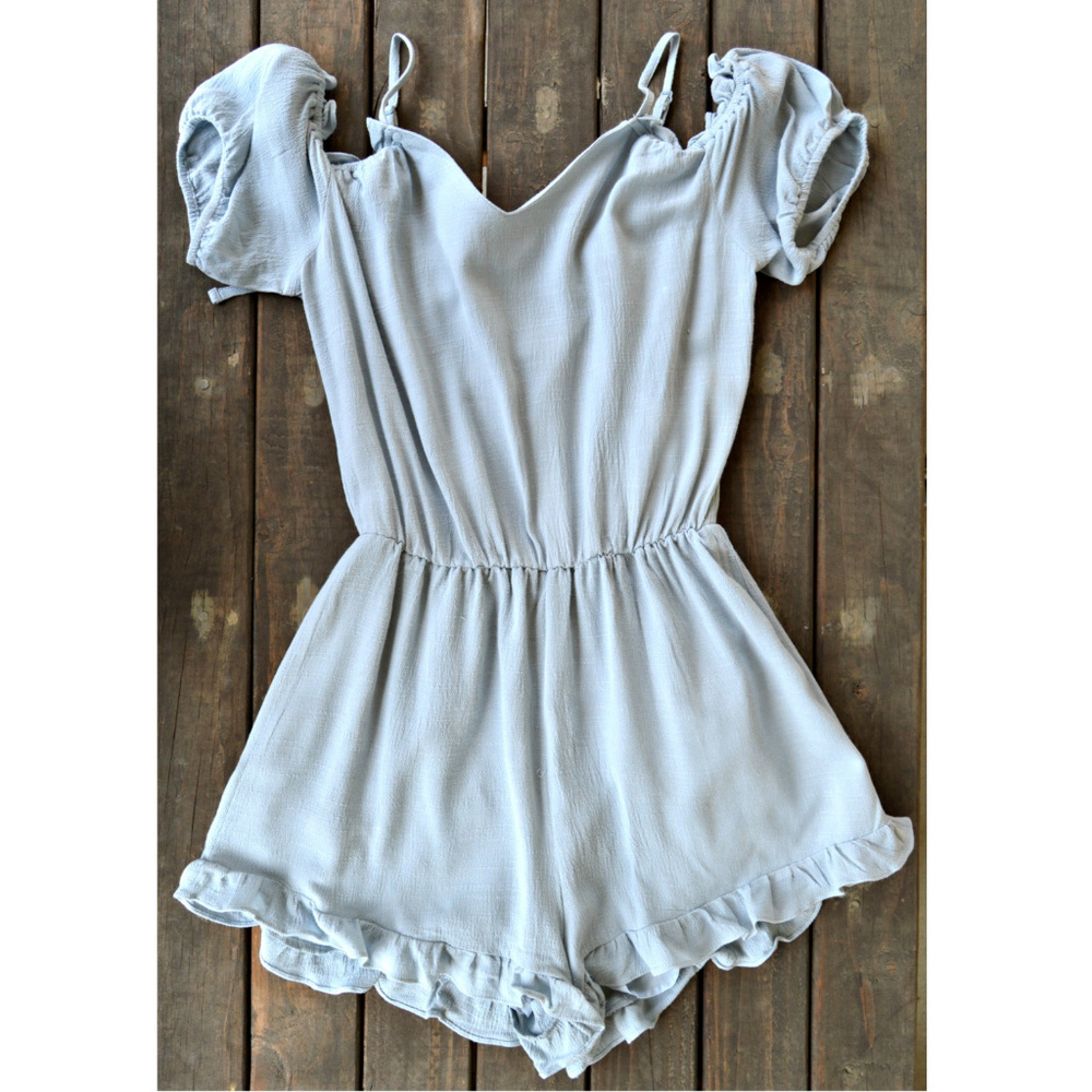 Elodie Cold Shoulder Woven Romper - Picture 5 of 6
